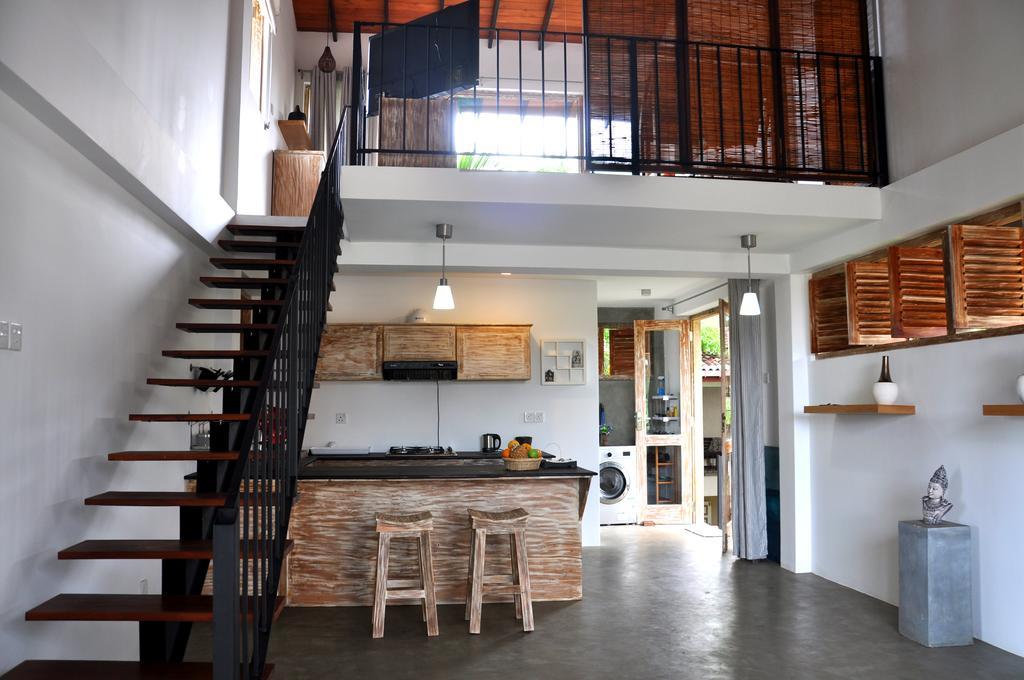 Sithu Villa Hikkaduwa Exterior photo